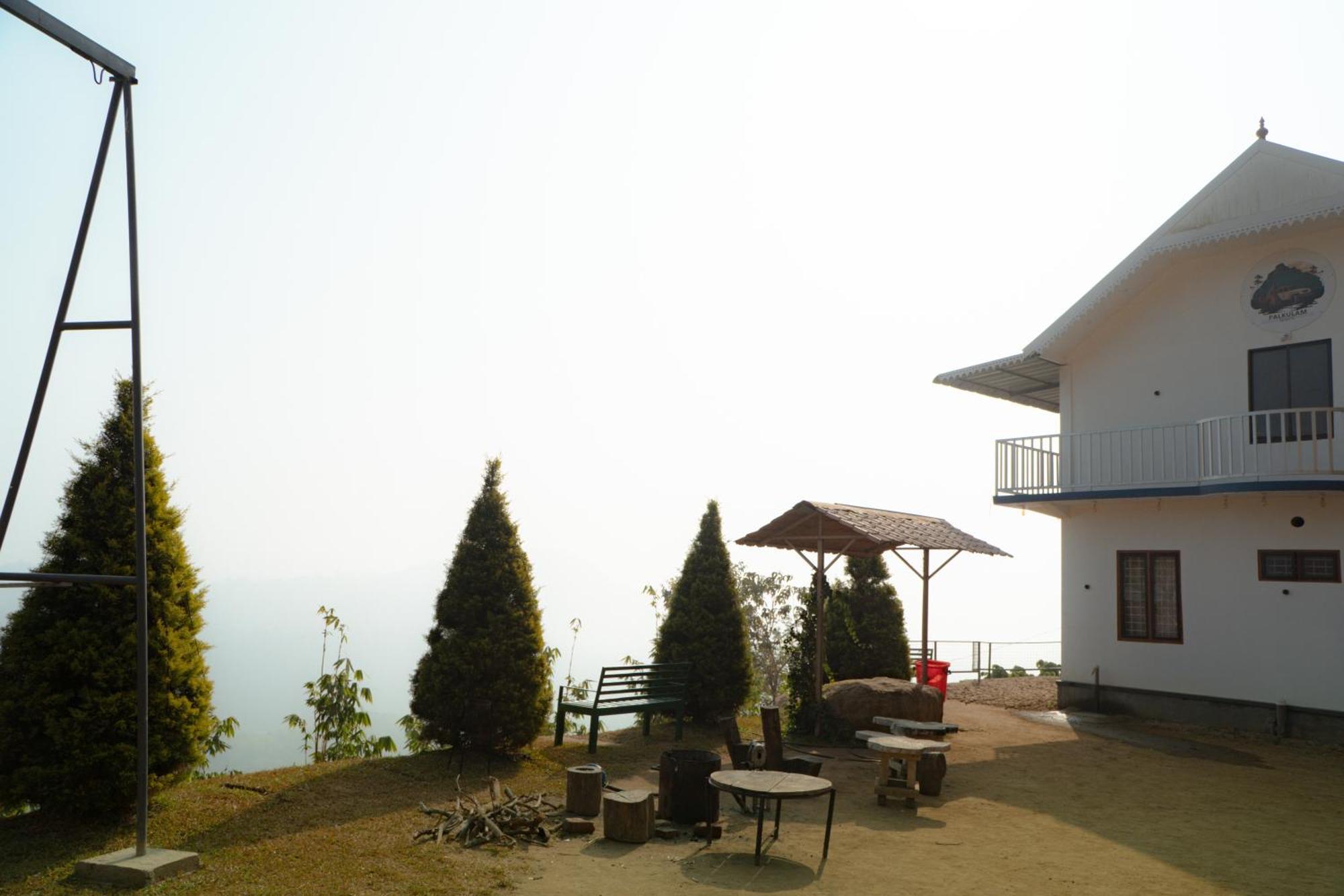 Palkulam Heights Villa Kumudi Exterior photo